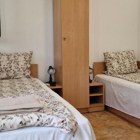 Guest House Selin فيليكو ترنوفو المظهر الخارجي الصورة