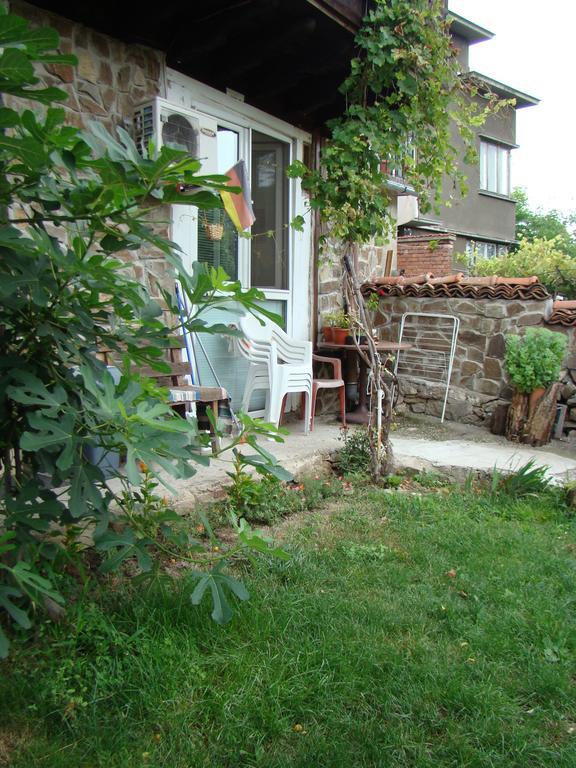 Guest House Selin فيليكو ترنوفو الغرفة الصورة